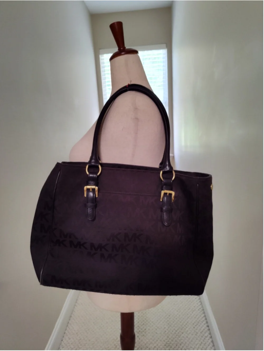 Women's Michael Kors Tote Bag One Size Black Gold